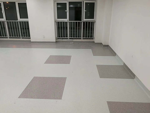 橡膠地板和塑膠地板有什么不同？